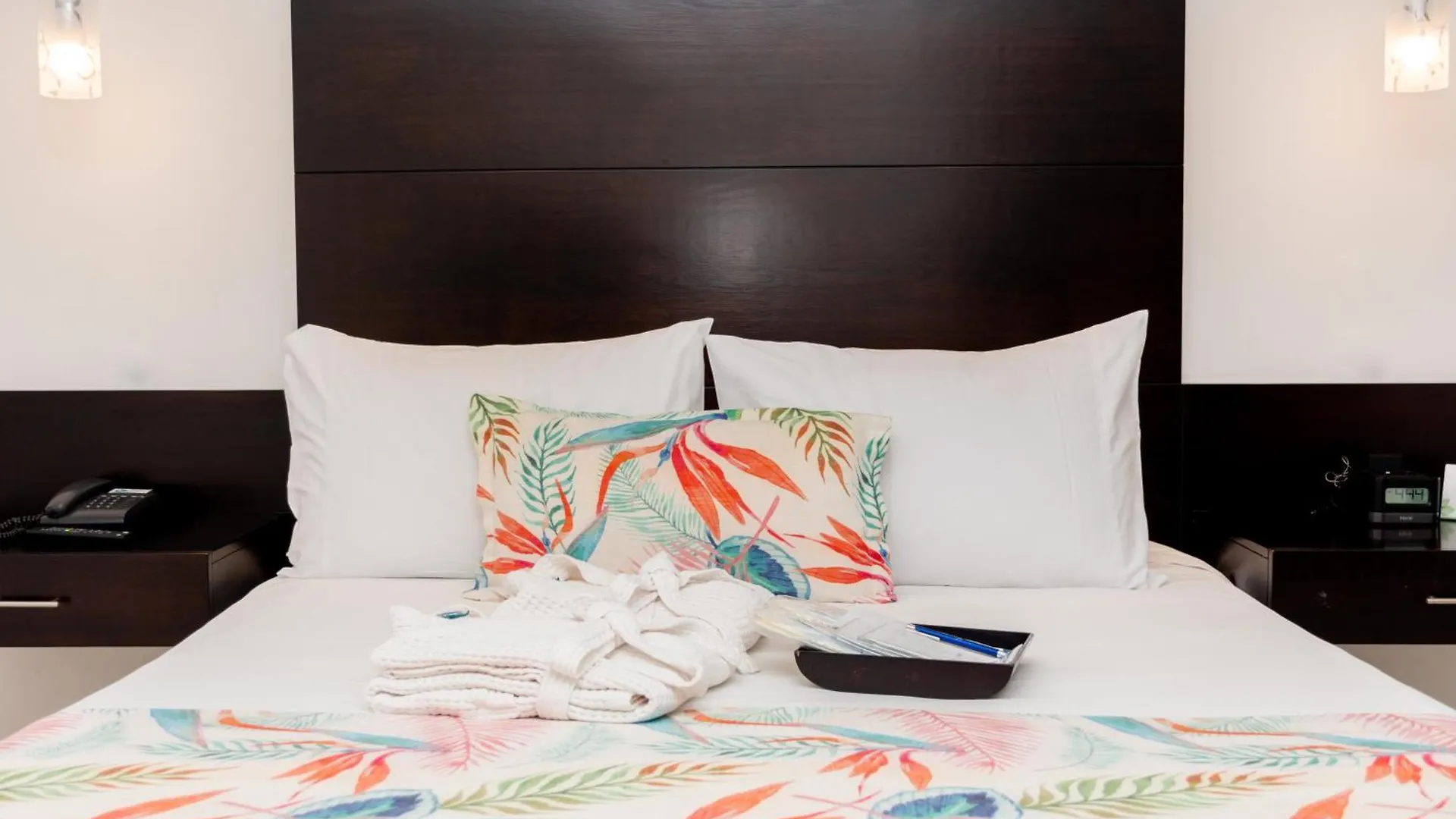 Cartagena Hotel Capilla Del Mar 5*,  קולומביה