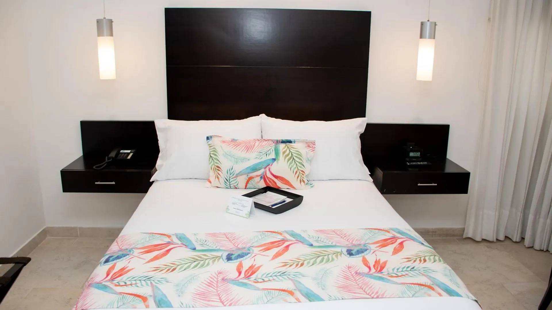 Cartagena Hotel Capilla Del Mar 5*,  קולומביה